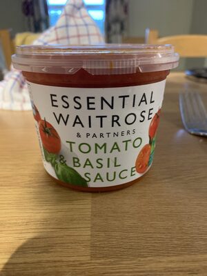 Tomato and basil sauce